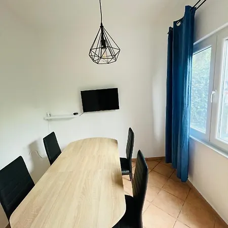 Διαμέρισμα Roko&lovre Starigrad Paklenica